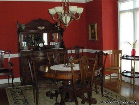 Haynes Bed And Breakfast Грийнсбъро Стая снимка