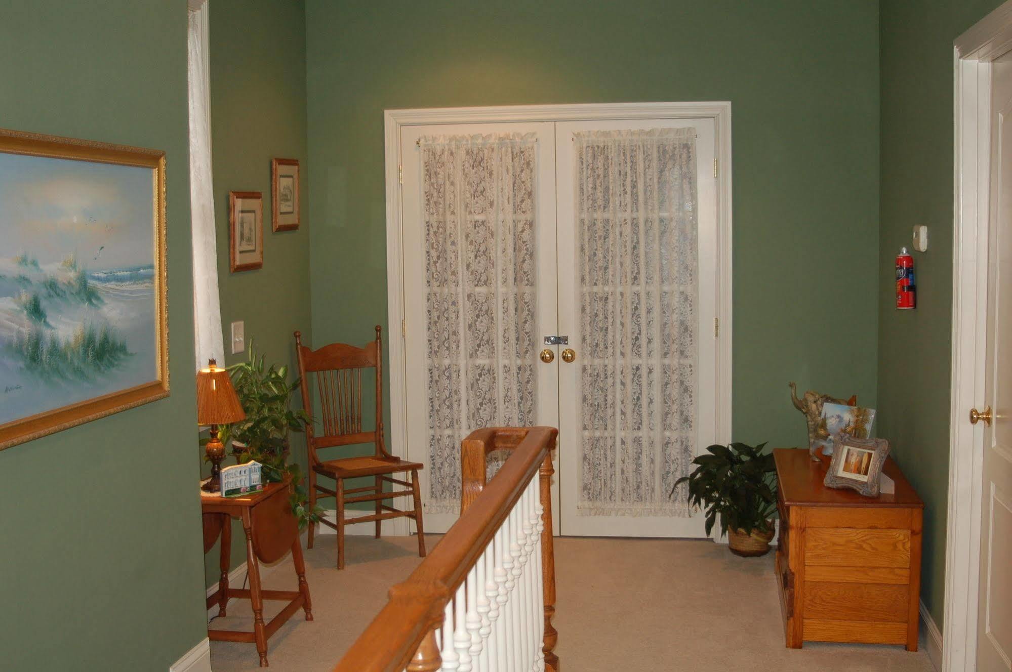 Haynes Bed And Breakfast Грийнсбъро Екстериор снимка