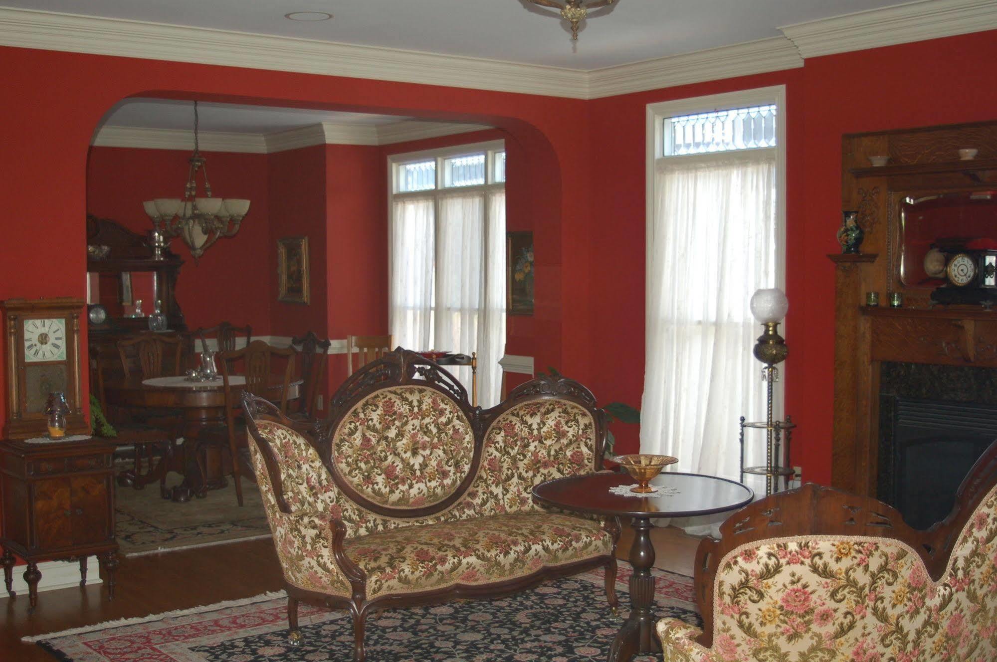 Haynes Bed And Breakfast Грийнсбъро Екстериор снимка